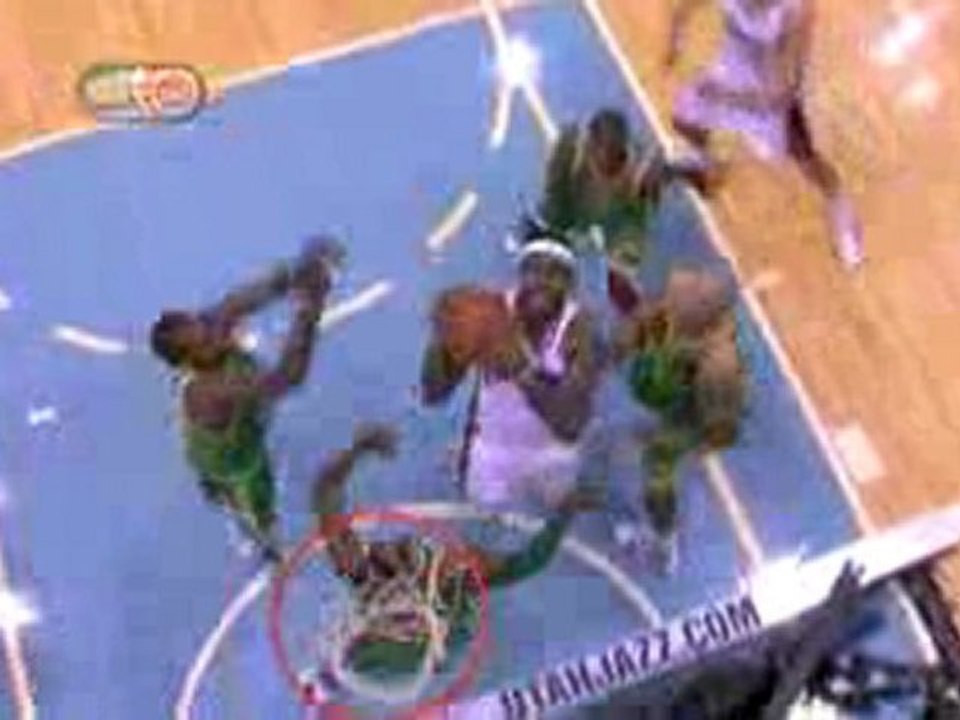 LeBron James scores an impressive 36 points and grabs nine r