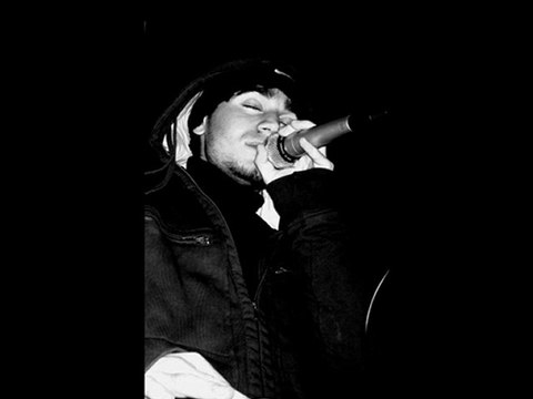 Gökhan Tan Ft. Mc Karakule & Yanlız - Eskidi Günler