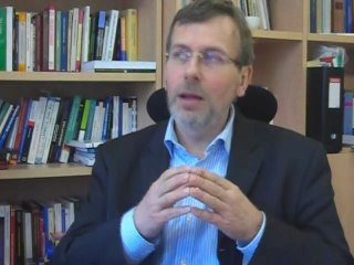 R. Dehousse :la Commission Barroso II devrait être investie