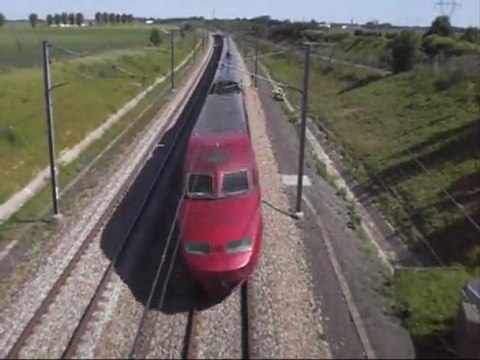 TGV - Eurostar et Thalys à pleine vitesse