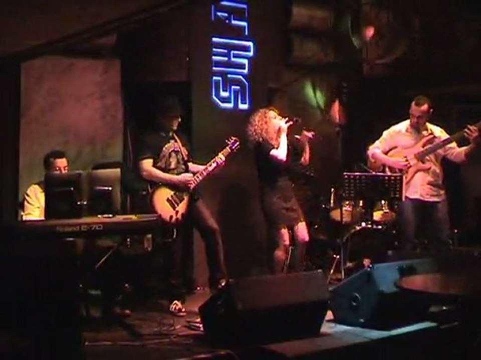 Mavi Kod - Beautiful Liar Cover, Shaft Club 10.01.2010