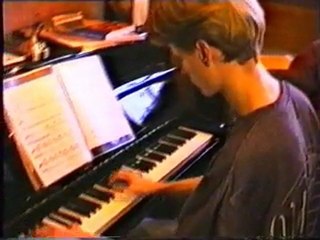 Marc et Olivier au piano en 1995