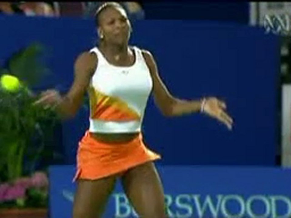 Serena Williams - Slow Motion Forehand