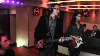 Test Band hero avec les créateur du jeux NRJ