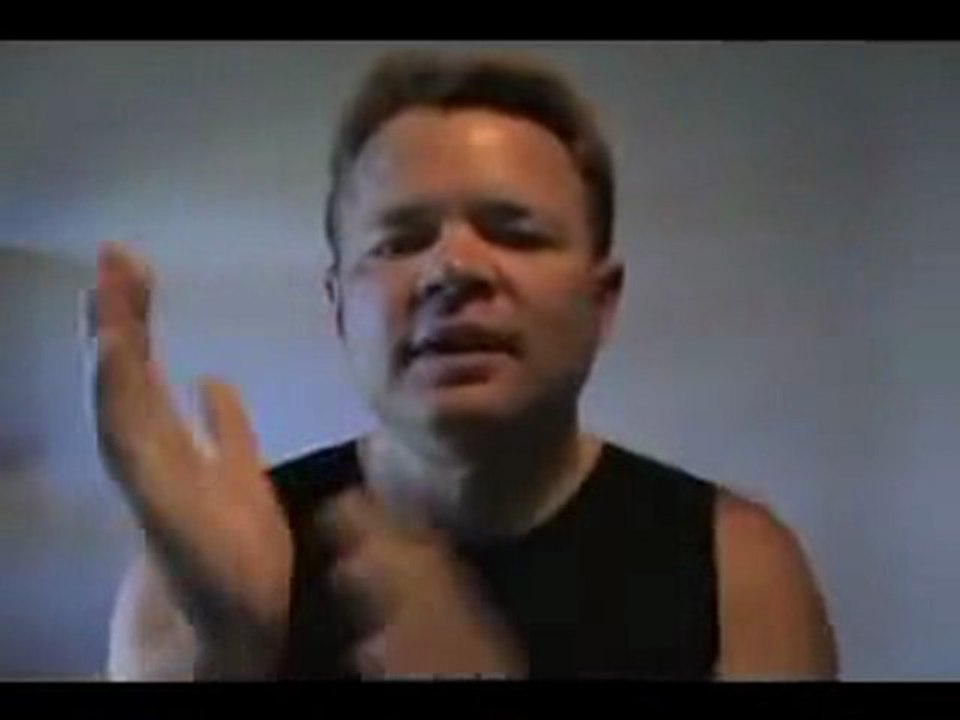 Dünyanın en hızlı alkış tutan adamı www.okumas.net