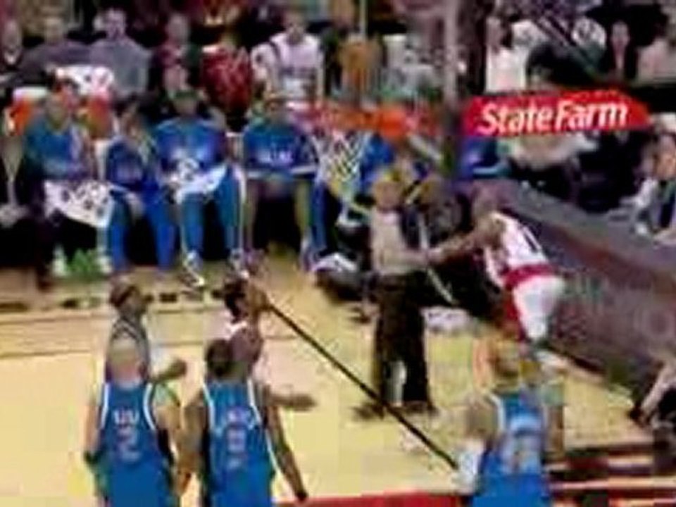 Jarrett Jack sticks with this play and somehow gets the ball