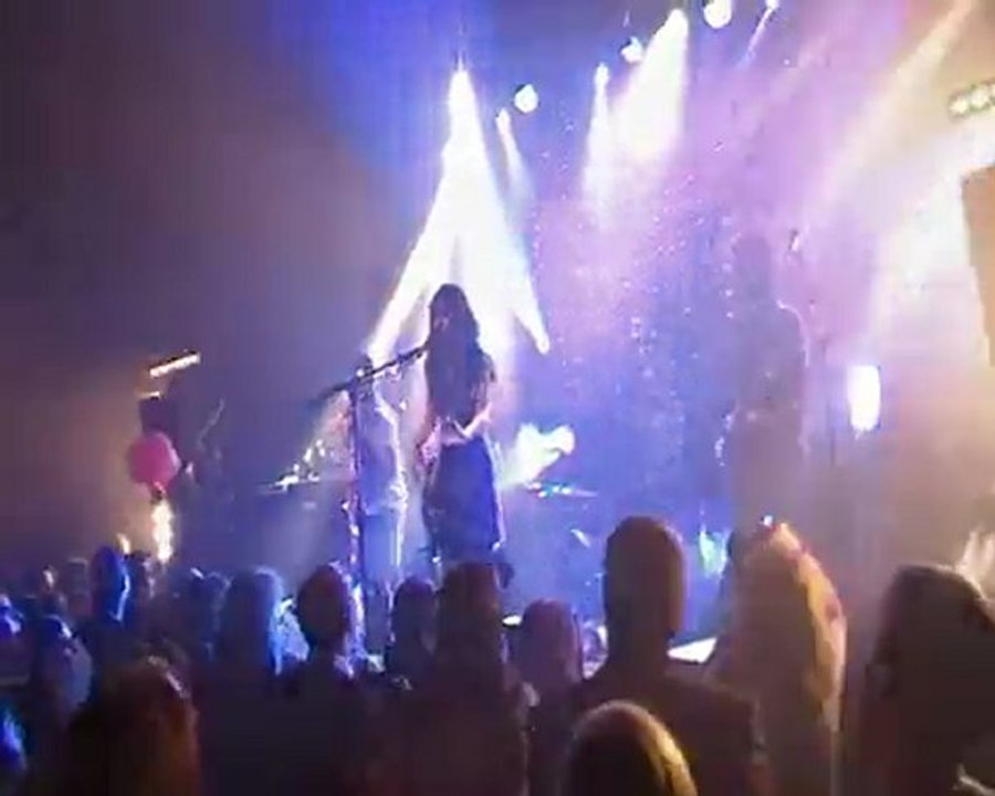 Ilis - Tu t'abandonnes (live) - Paris