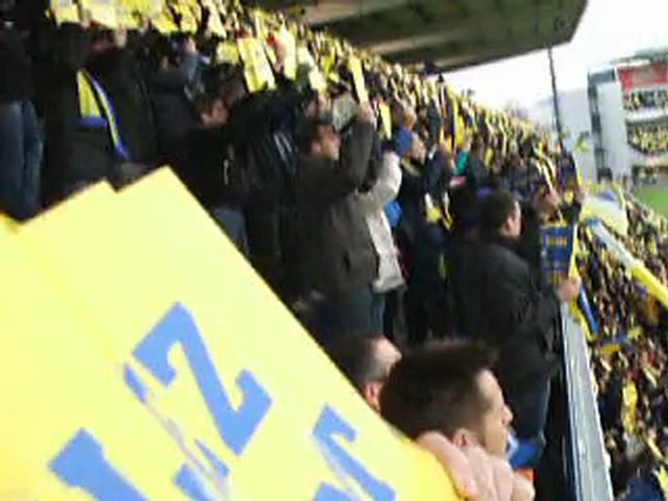 l'entre de l'asm et le stade silumine en jaune