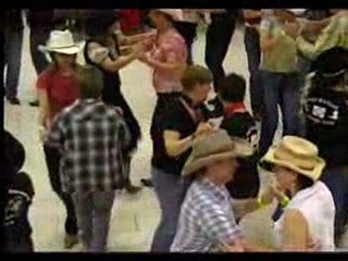 HOLLY CHA CHA ( parters; chorégraphe: Linda Sansoucy)