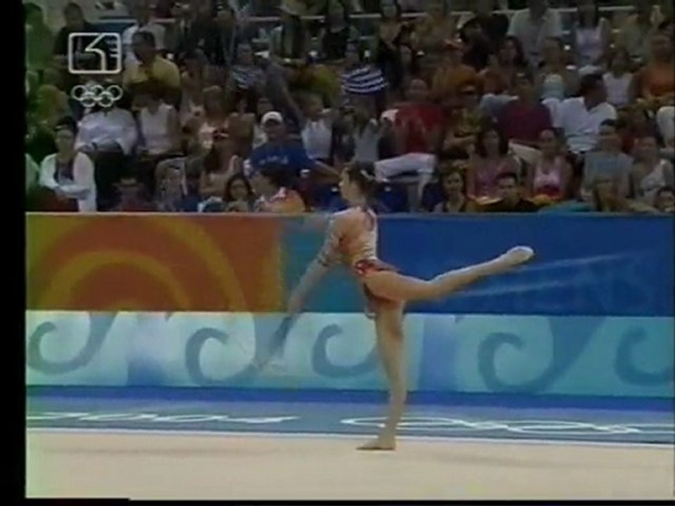 Eleni Andriola - GRS 2004 (Clubs/Massues)