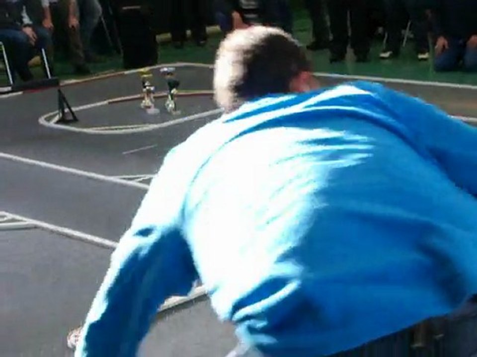 manche de mini z a elbeuf le 17 janvier 2010 ( yoyo )