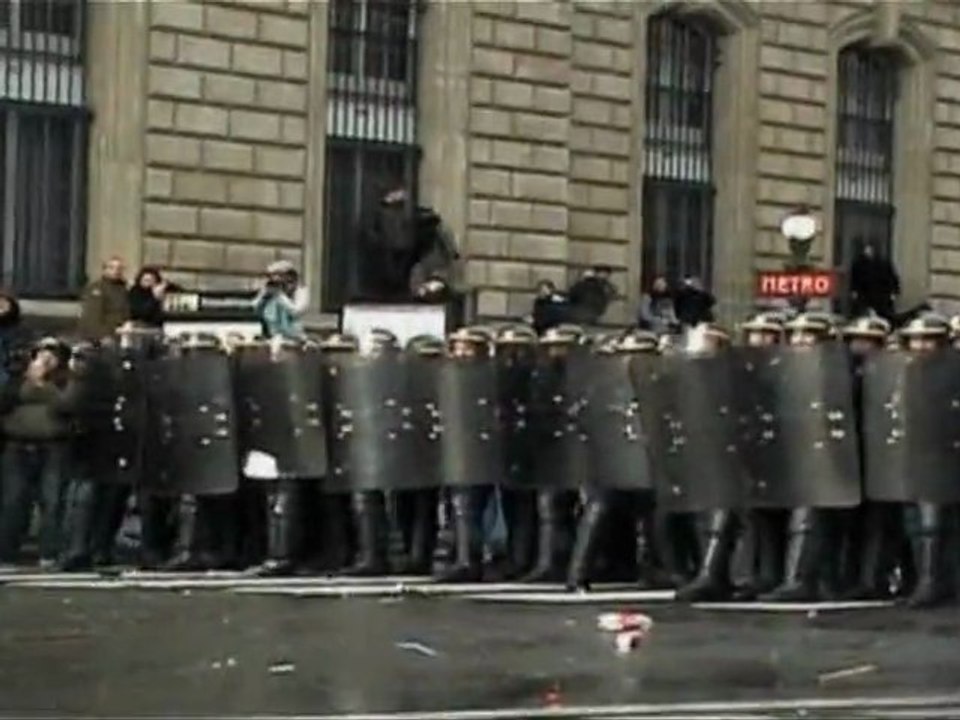 Paris Riot's are Good Times