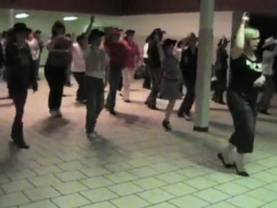 Danse country sur "The picnic polka"