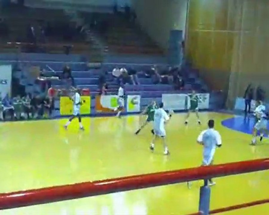 Olivier Nyokas vs Nimes 6.12.2009