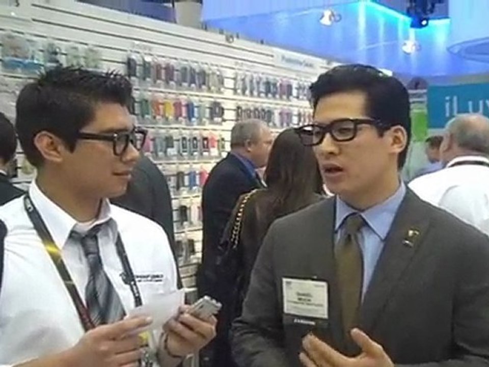 CES 2010: TheGeeksHere - iLuv Blackberry & iPhone accessorie