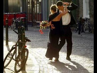 resmen aşığım- nil karaibrahimgil