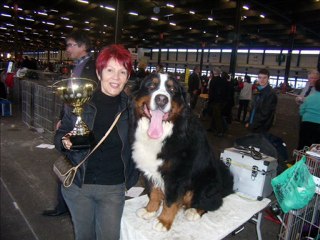 MLLE CHANTE LA DRAGUE A CYRIUS