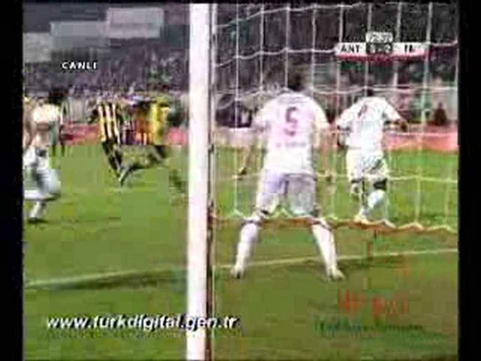 Fenerbahçe-Antalya karşısında  2 golü