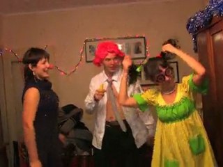 Смешное исполнение песни Натуральный блондин