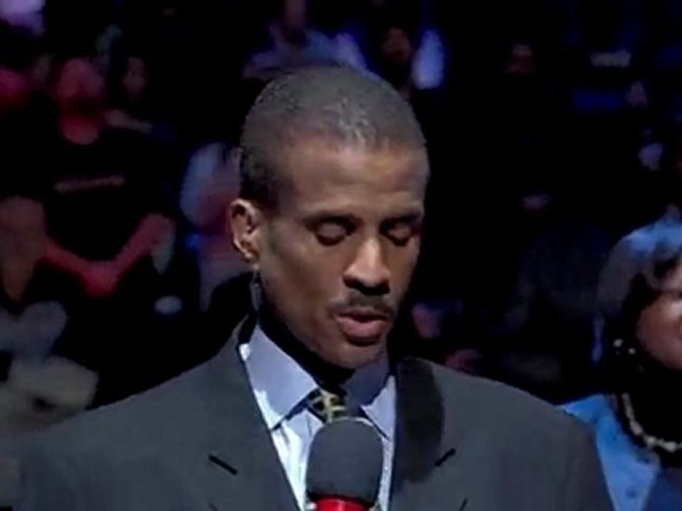 NBA Oscar Robertson aAlonzo Mourningnd  received the Nationa