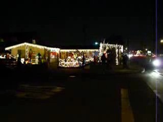 09-12-4 xmas house-1