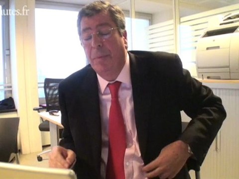 Patrick Balkany commente des vidéos pour 20minutes.fr