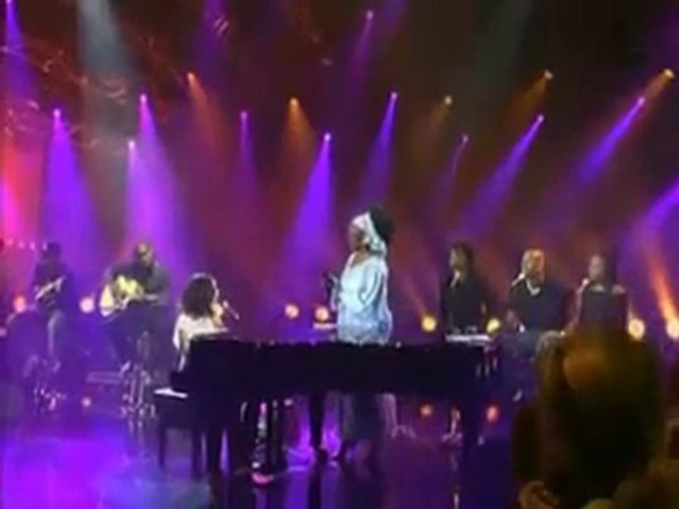 African Divas - Mali - Oumou Sangare   Alicia Keyes