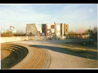 MIRAPOLIS : Le parc abandonné (1994)
