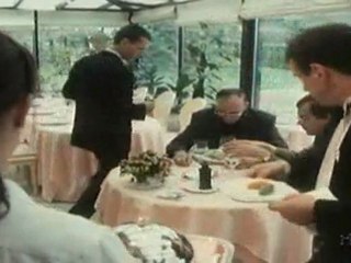 Reportage sur Monseigneur Léonard-emission Strip tease