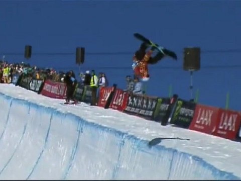 TTR Tricks - Ilkka-Eemeli Laari snowboarding tricks at BEO