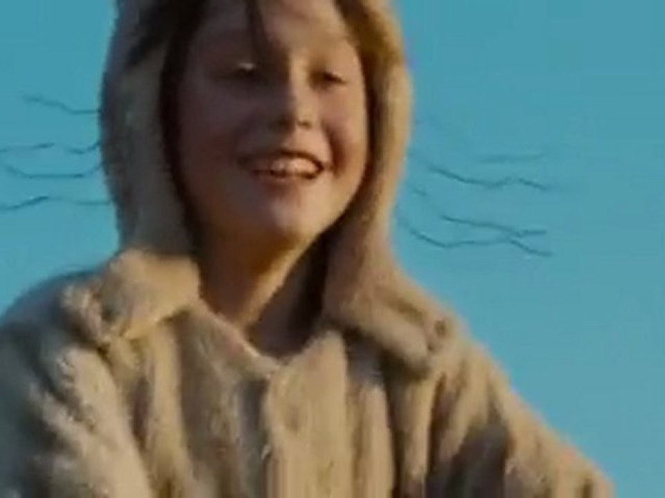 Where the Wild Things Are - Clip Dirt Clod Fight