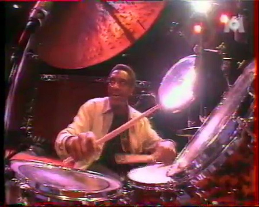 2/5 : McCoy Tyner Trio : In the tradition (Viennes, 2000)