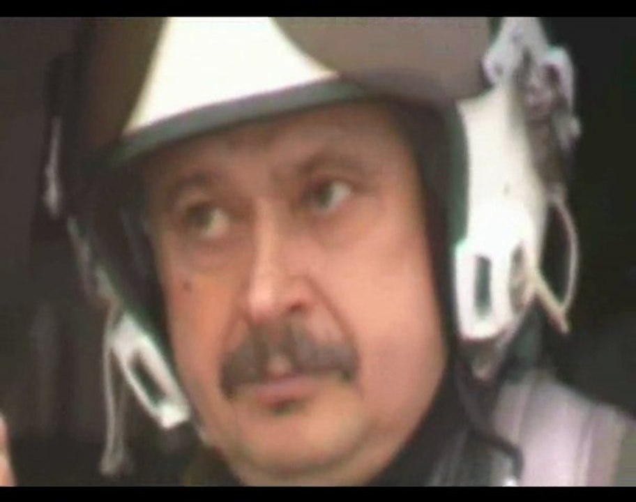 Paweł Soroka " Lot myśliwcem ponaddźwiękowym Mig-29 UB "