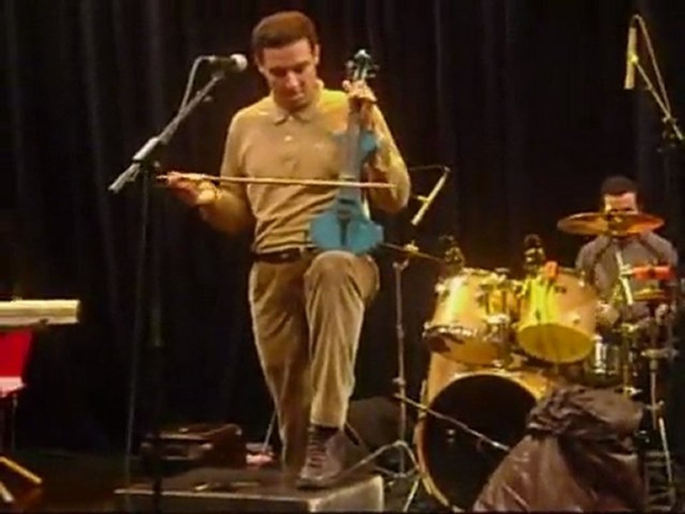 Dailymotion - Mustapha Bourgogne pendant les balences   Orchestre Rouany - une vidéo Musique.mp4