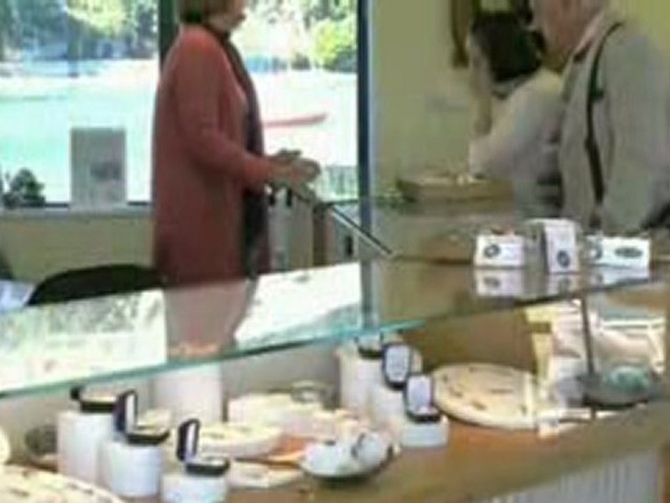 Pearls - Akaroa Blue Pearls - New Zealand