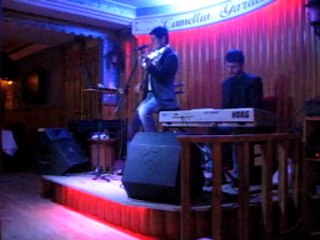 POPSTAR GÖKHAN BAHARI BEKLEYEN KUMRULAR GİBİ