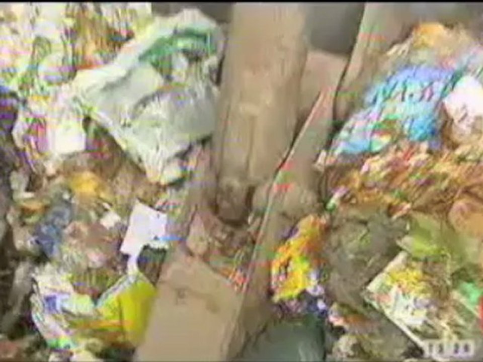 Mais qui donc arrêtera cette bande de cinglés ?!