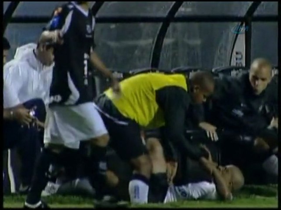 Roberto Carlos İlk Maçında Kulübeye Daldı
