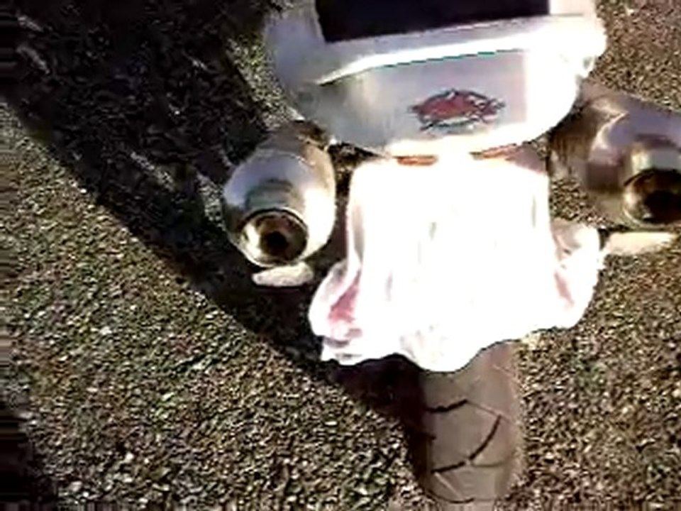 [Suzuki] SV S 650 - Double Sortie Laser (sound)