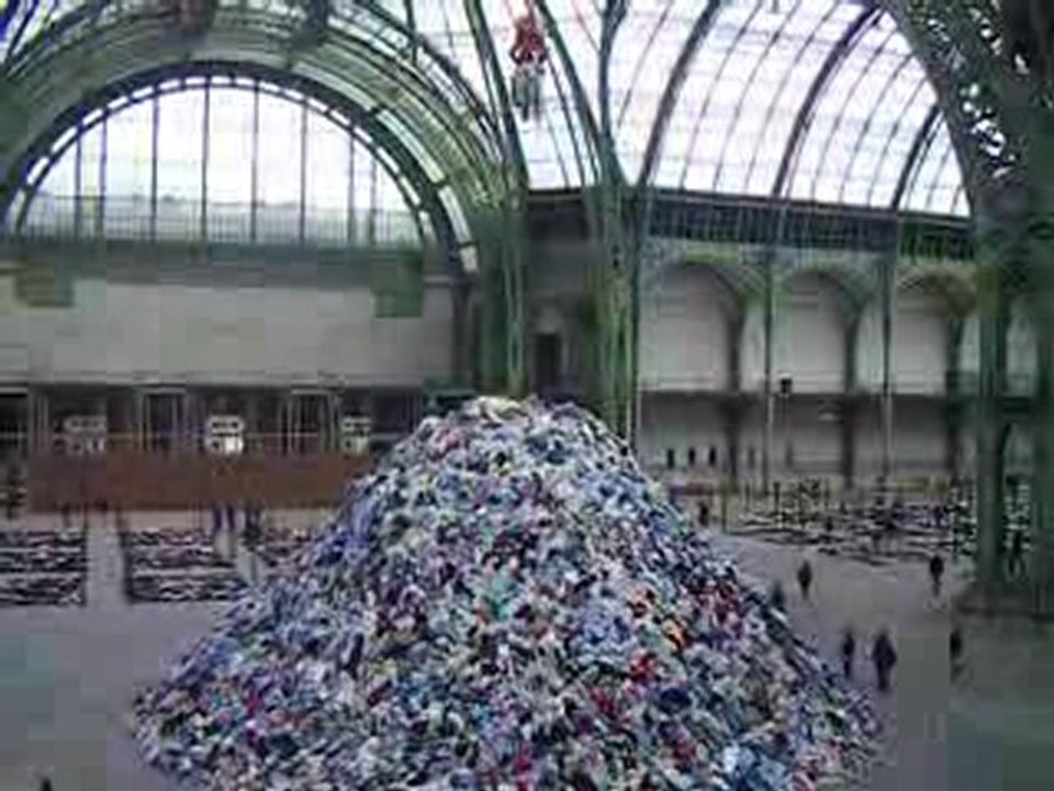 Monumenta 2010 - Christian Boltanski - Personnes