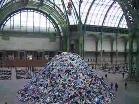 Monumenta 2010 - Christian Boltanski - Personnes