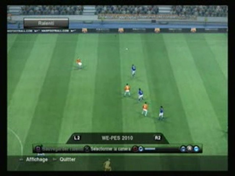 but de van der vaart pes 2010 sur coup  franc