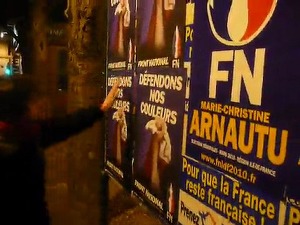 C'était leur premier collage d'affiches