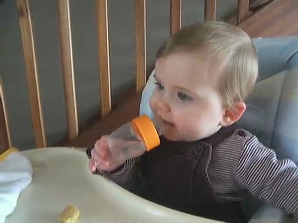 Anaïs claque la langue