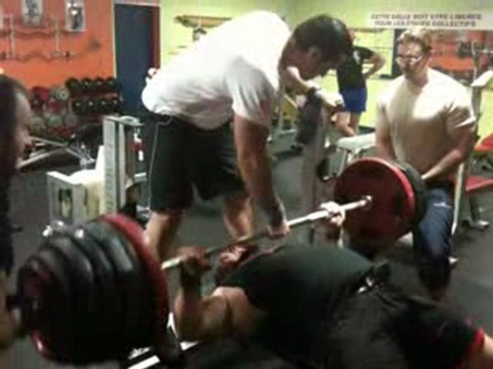 Developpé couché 300 kg PIETRO ARMILLOTTI (Doubs) suite 2