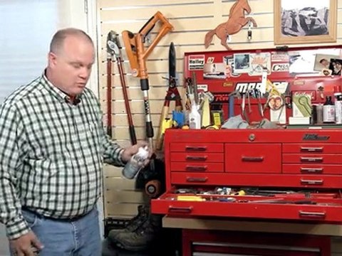 How to Lubricate a Drawer Using Liquid Wrench