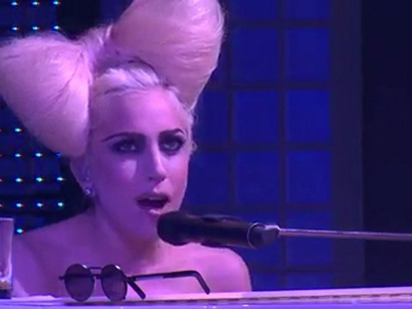 Lady Gaga - Speechless (Piano Acoustic) - Vidéo Dailymotion