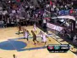 Michael Beasley catches the pass and finishes with a slam.