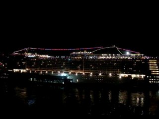 vue du MSC Fantasia à bord du MSC Splendida