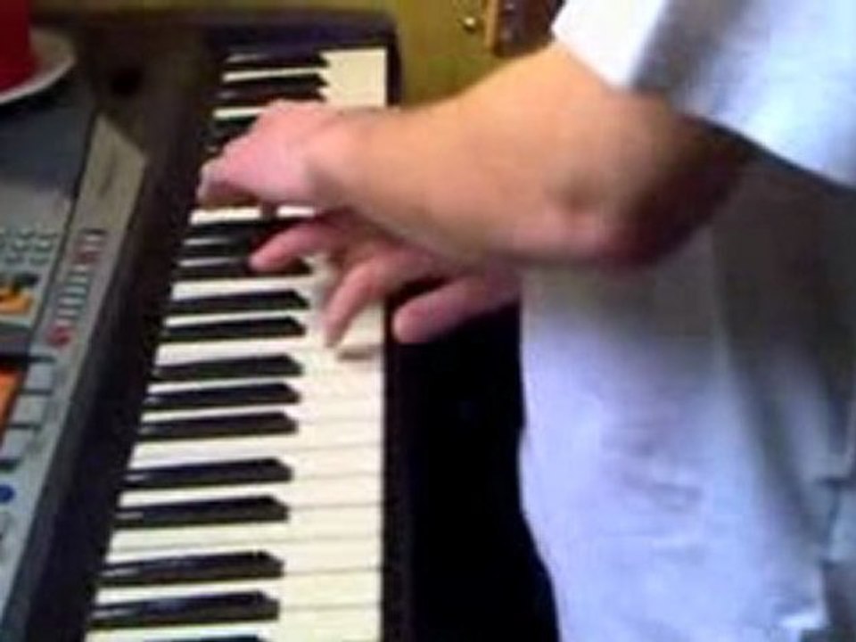 Yoann joue du piano lol